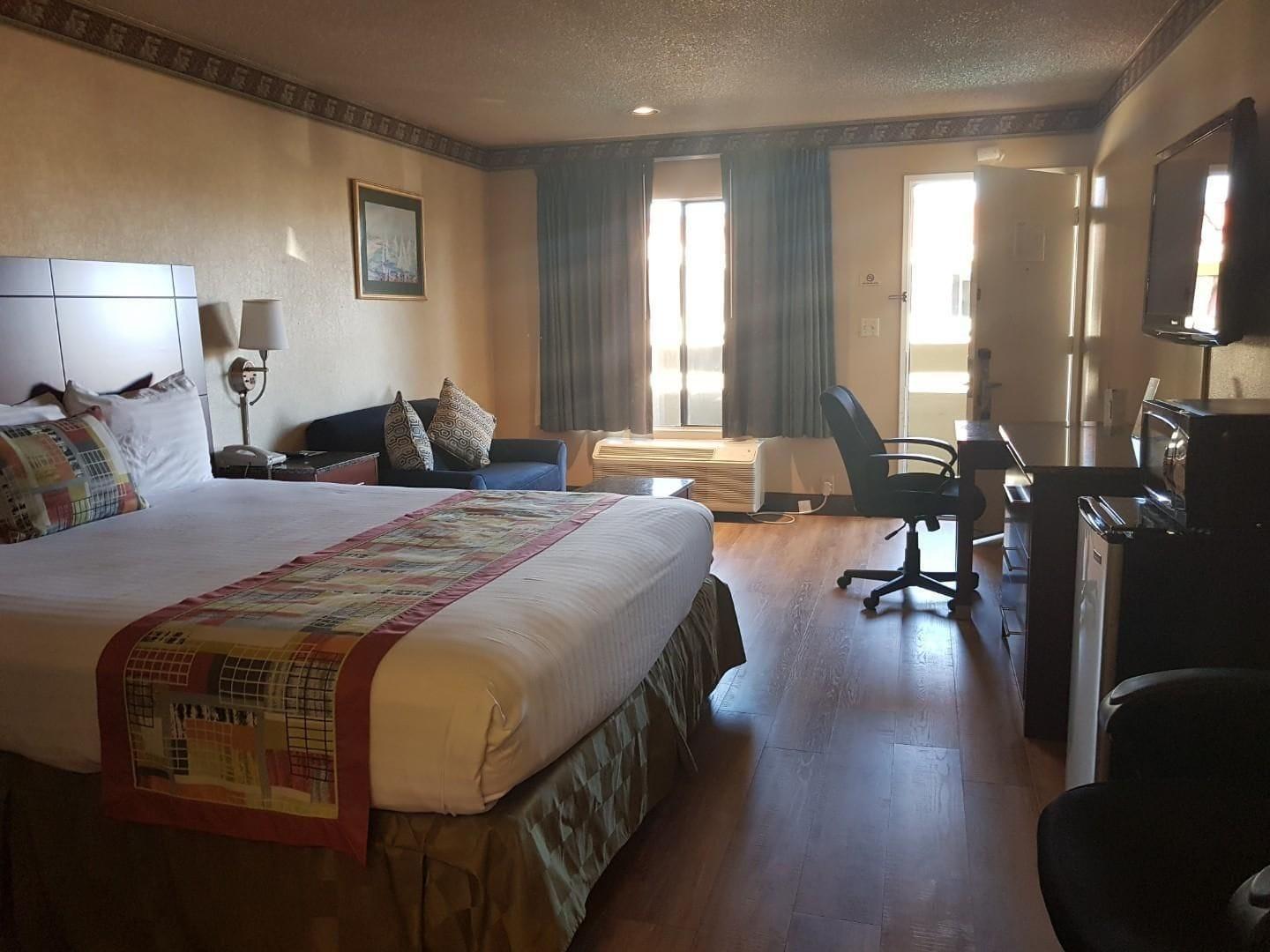 Travelodge By Wyndham Costa Mesa Newport Beach Hacienda Екстер'єр фото