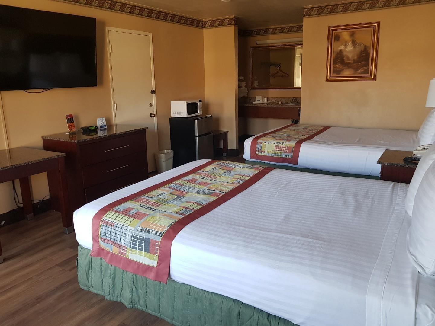 Travelodge By Wyndham Costa Mesa Newport Beach Hacienda Екстер'єр фото