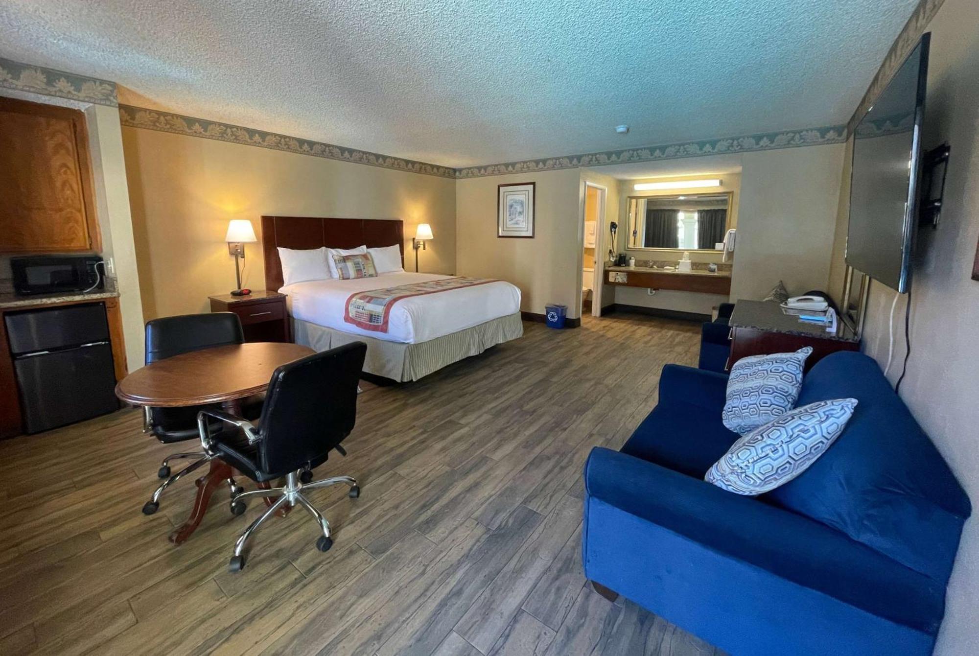 Travelodge By Wyndham Costa Mesa Newport Beach Hacienda Екстер'єр фото